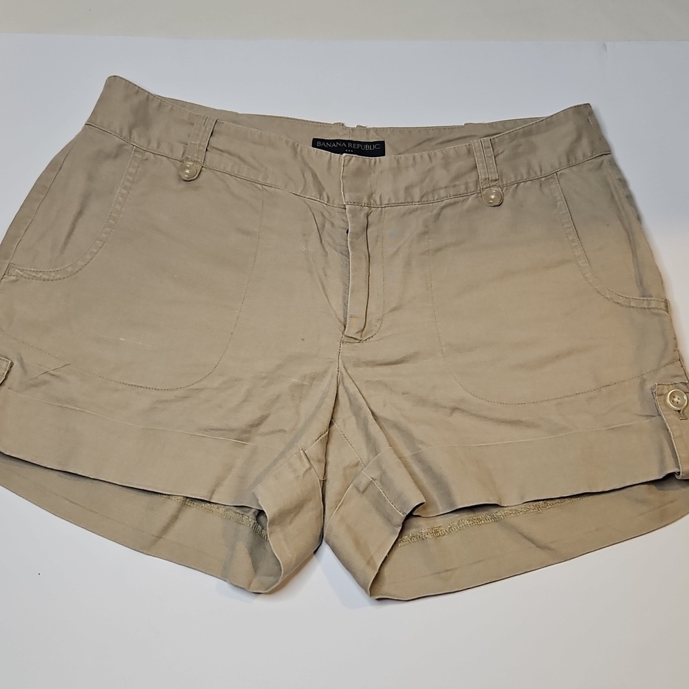 Banana Republic Khaki Tan Women's Shorts